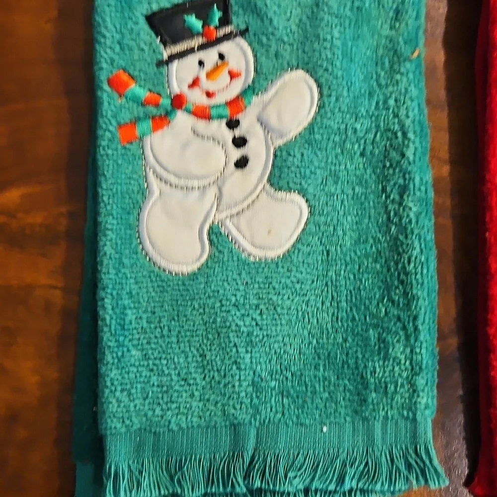 Festive Christmas Holiday Hand Towels Set - Red and Green 7 Vintage